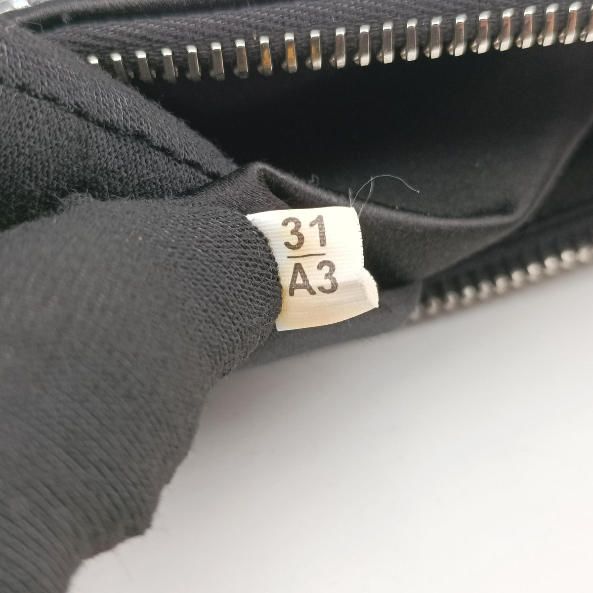 Secondhand Prada Triangle Crystal Black Satin 1BC190 shoulderbag | stylenewstar