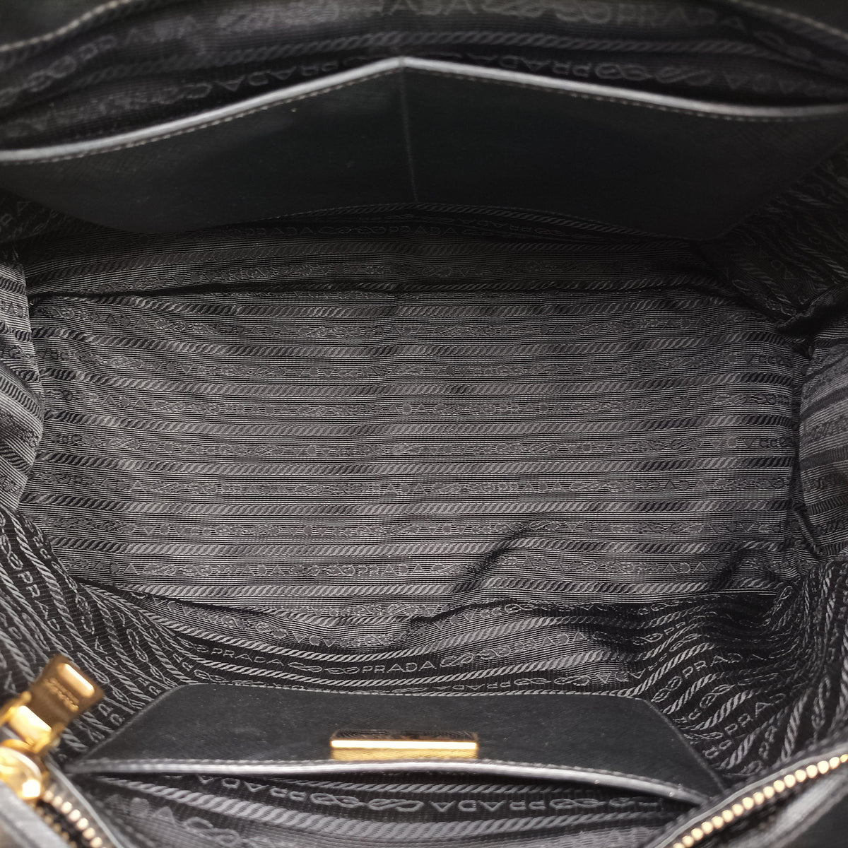 Secondhand Prada Galleria Black SAFFIANO Leather BN2274 shoulderbag | stylenewstar