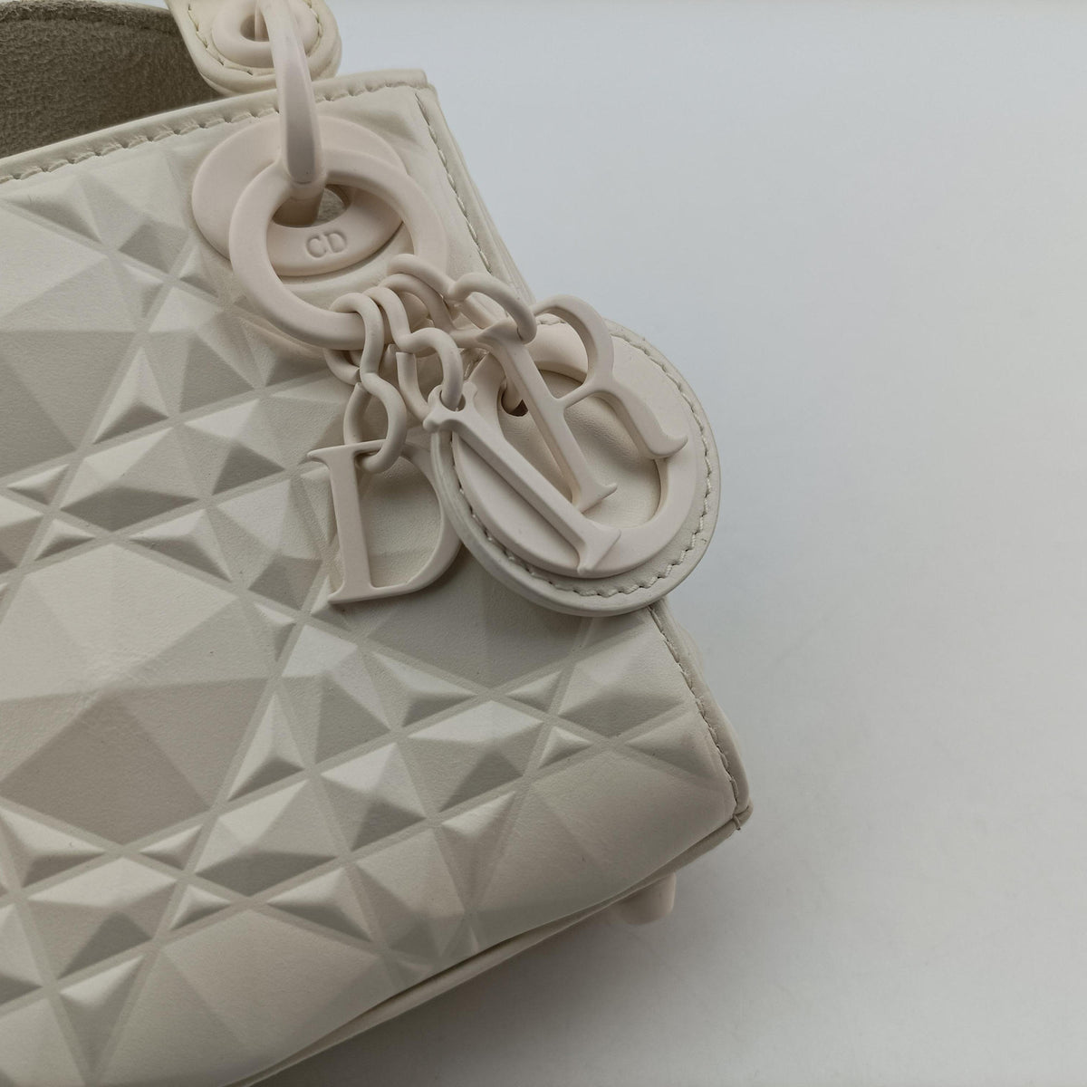 Vintage Christian Dior Lady Dior White leather  shoulderbag | stylenewstar
