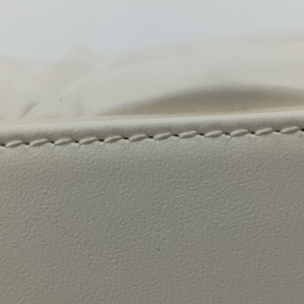 Vintage Christian Dior Lady Dior White leather  shoulderbag | stylenewstar