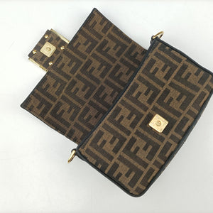 Pre-owned Fendi BAGUETTE Brown canvas 8BS017 shoulderbag | stylenewstar