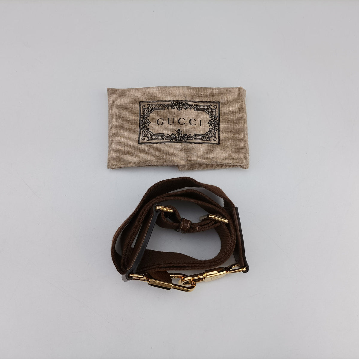 Pre-owned Gucci Interlocking G Messenger Beige × Brown PVC coated canvas× Leather 723306 crossbodybag | stylenewstar