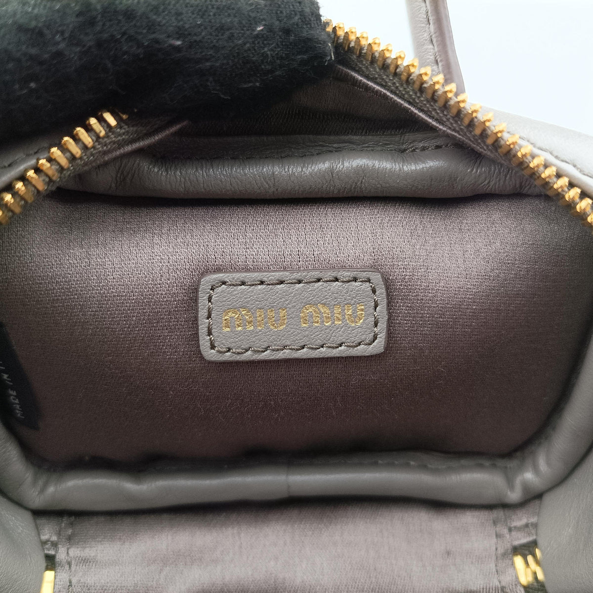 Secondhand Miu Miu Beau Micro Grey Leather  handbag | stylenewstar