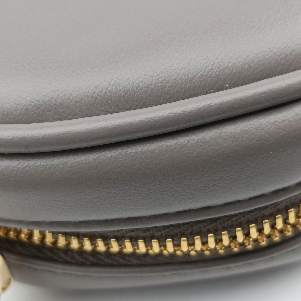 Secondhand Miu Miu Beau Micro Grey Leather  handbag | stylenewstar