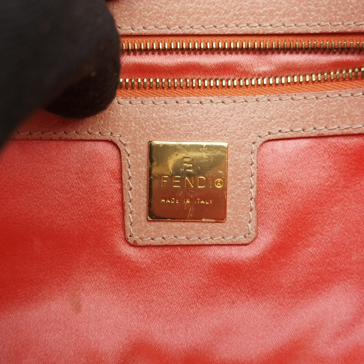 Pre-owned Fendi BAGUETTE Pink Leather 25124 shoulderbag | stylenewstar