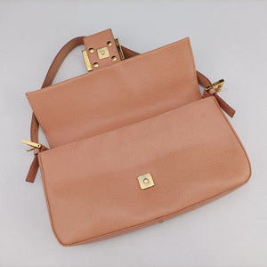 Pre-owned Fendi BAGUETTE Pink Leather 25124 shoulderbag | stylenewstar