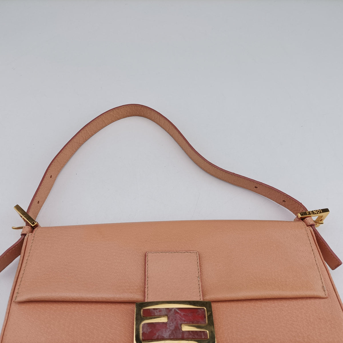 Pre-owned Fendi BAGUETTE Pink Leather 25124 shoulderbag | stylenewstar