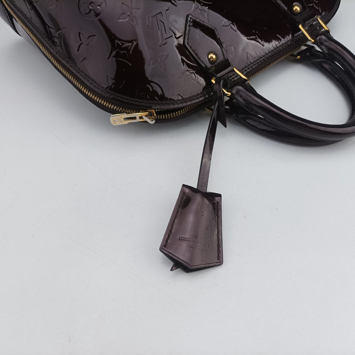 Pre-owned Louis Vuitton Alma PM Amarante Vernis M91691 handbag | stylenewstar