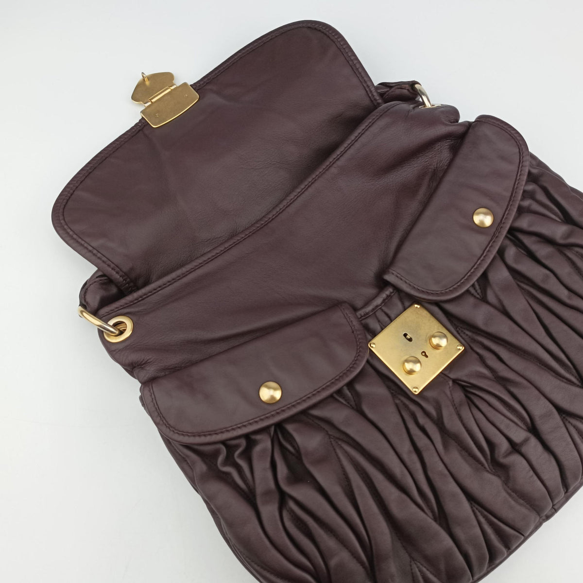 Pre-owned Miu Miu Coffer Matelasse Brown Leather  shoulderbag | stylenewstar