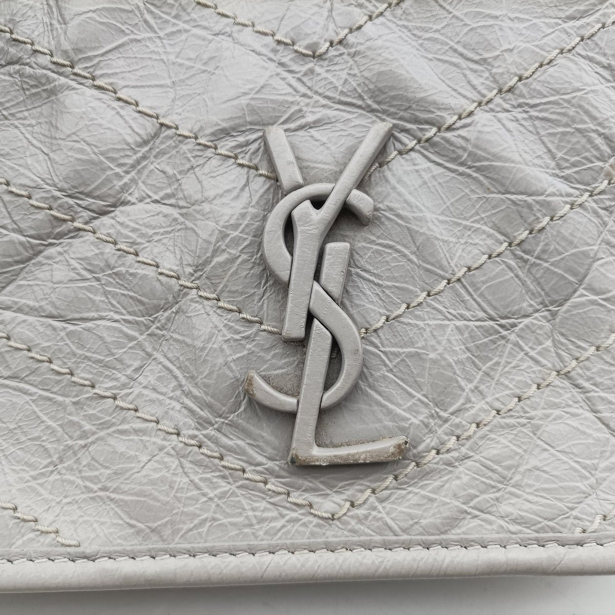 Pre-owned Yves Saint Laurent Niki Grey Leather 583108 shoulderbag | stylenewstar