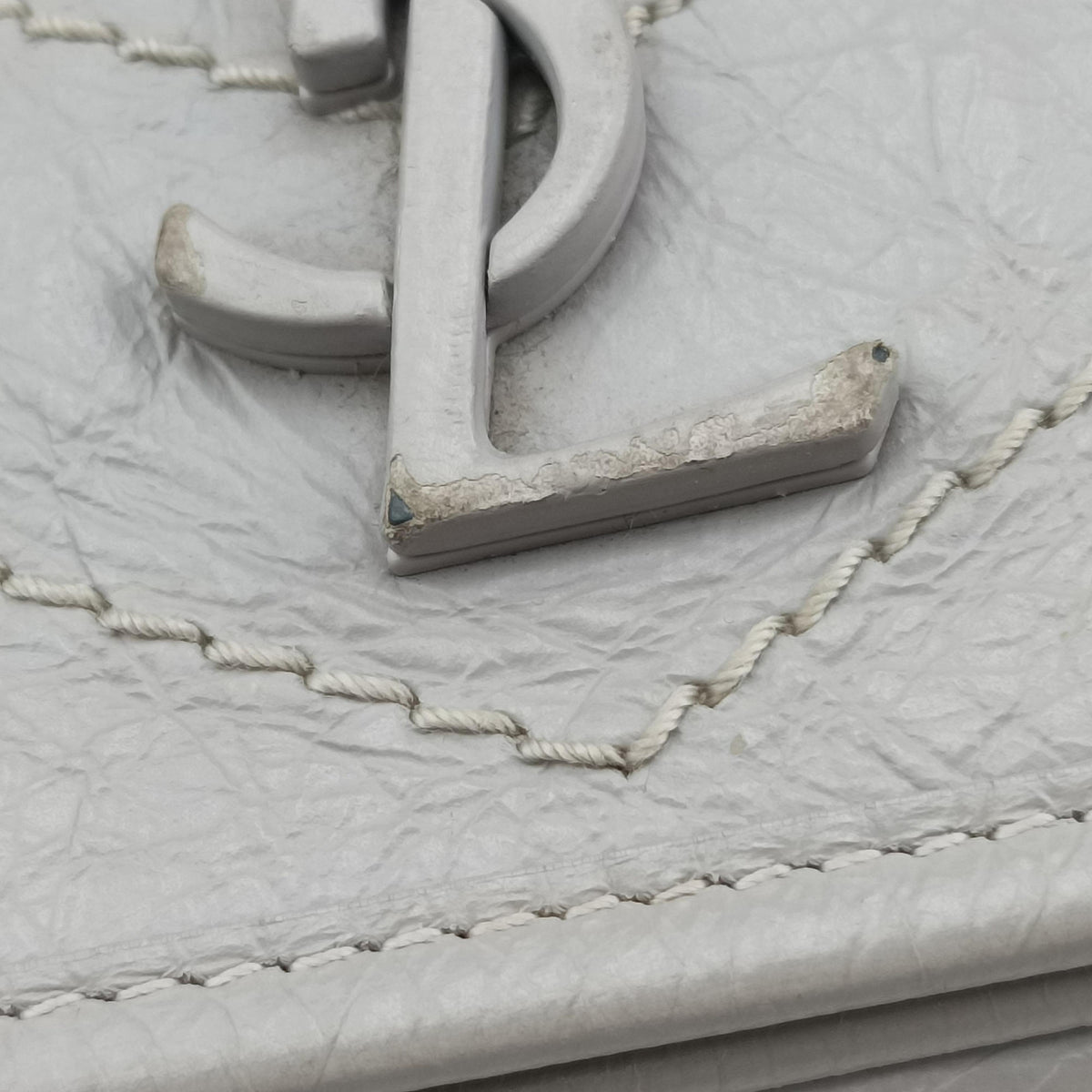 Pre-owned Yves Saint Laurent Niki Grey Leather 583108 shoulderbag | stylenewstar