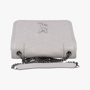 Pre-owned Yves Saint Laurent Niki Grey Leather 583108 shoulderbag | stylenewstar