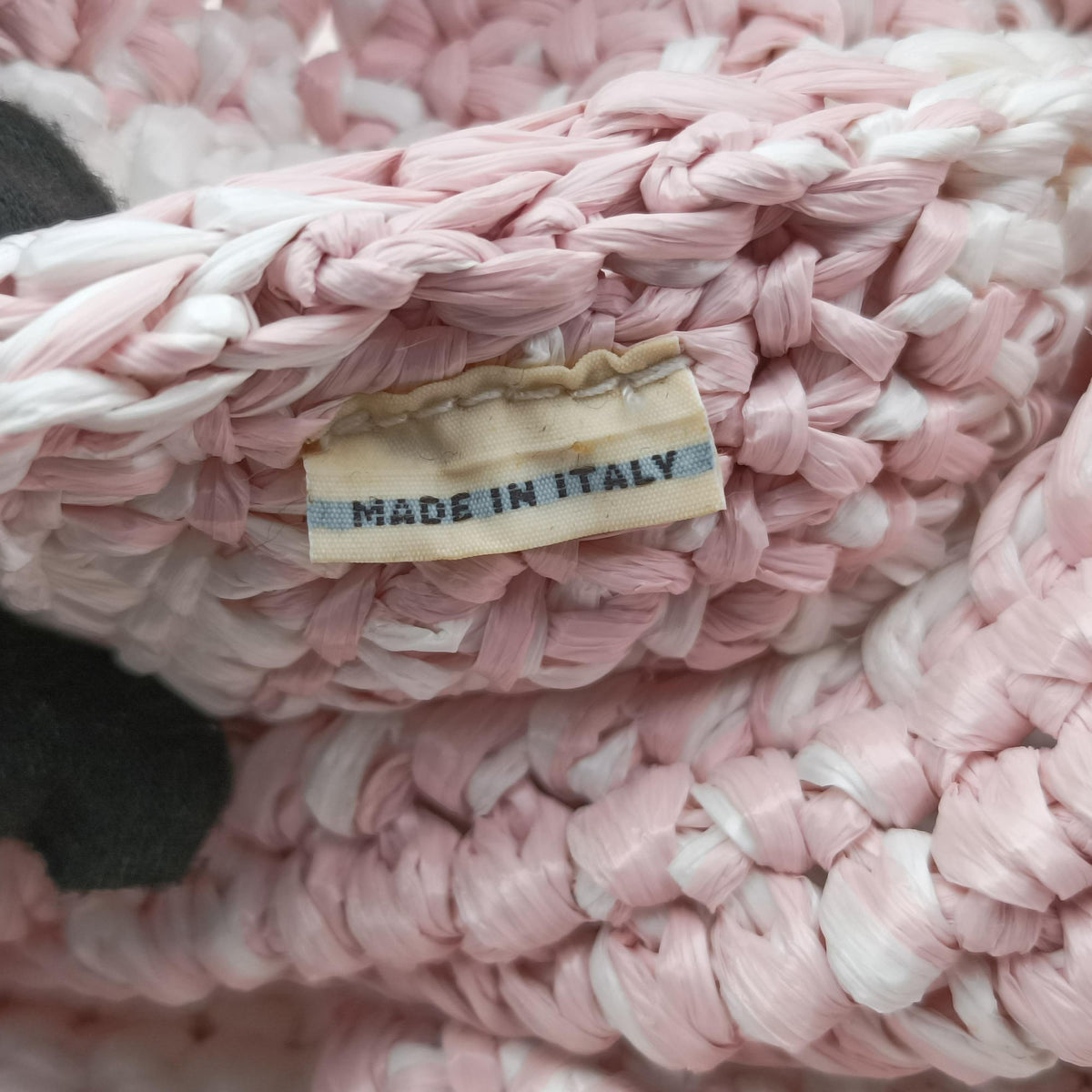 Secondhand Prada Effect Crochet Pink Raffia  shoulderbag | stylenewstar