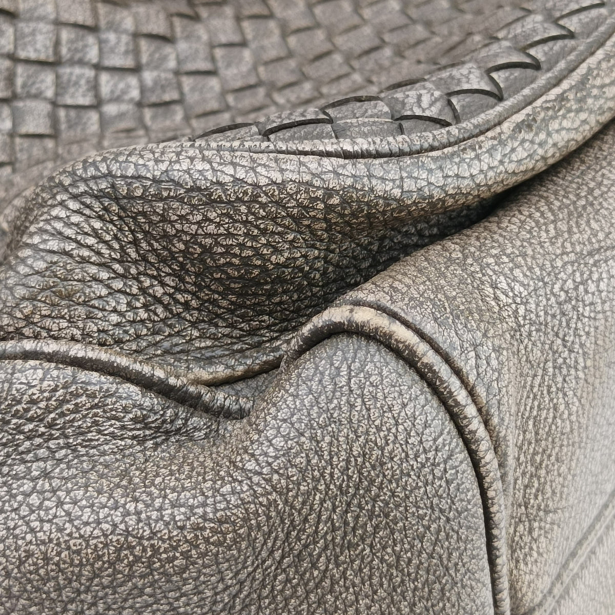 Pre-owned Bottega Veneta Intrecciato Grey lambskin  shoulderbag | stylenewstar