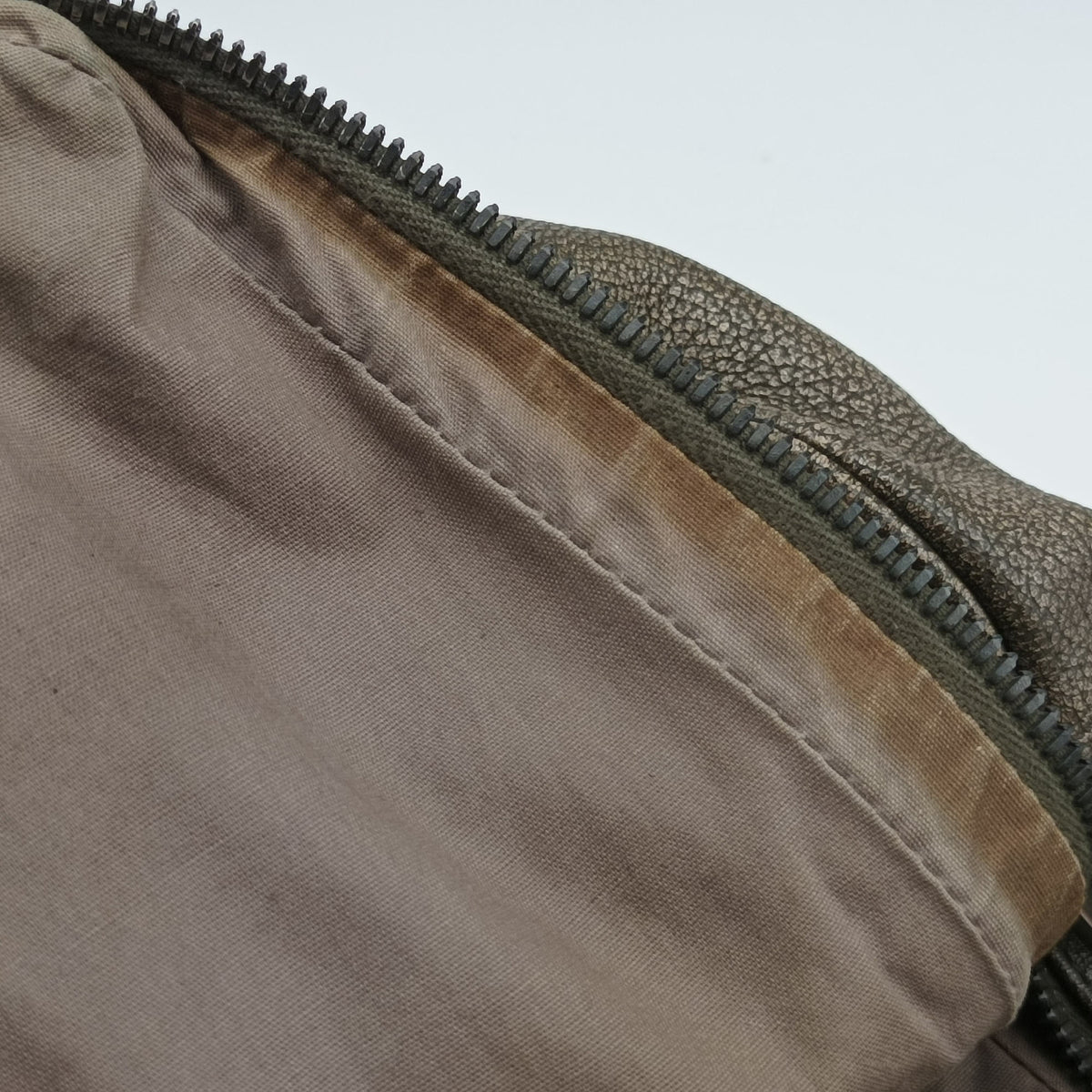 Pre-owned Bottega Veneta Intrecciato Grey lambskin  shoulderbag | stylenewstar
