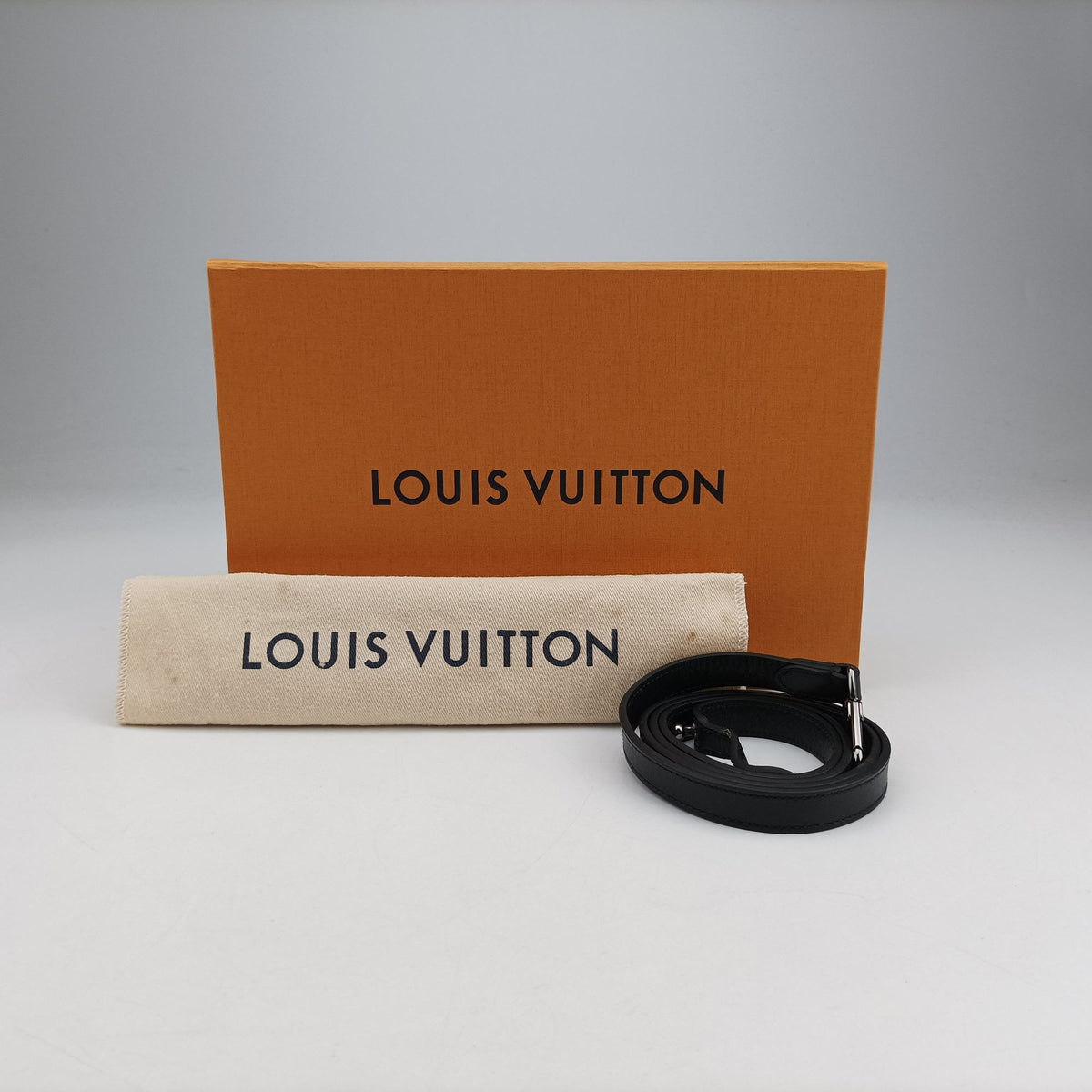 Vintage Louis Vuitton Double Phone Pouch GRIS x BLACK Monogram Eclipse Reverse M69534 crossbodybag | stylenewstar