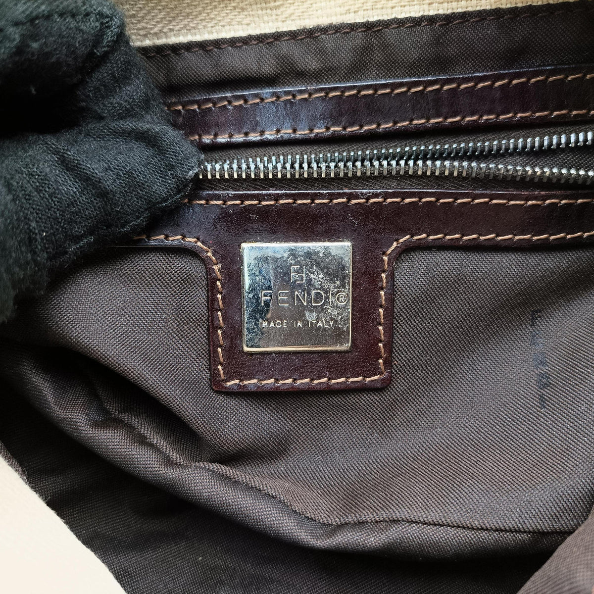 Pre-owned Fendi Zucca Beige Canvas  shoulderbag | stylenewstar