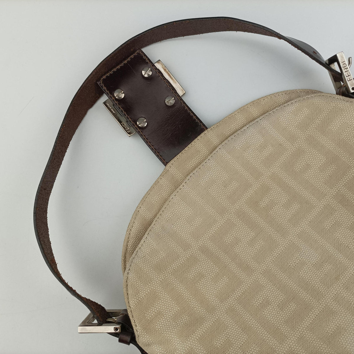 Pre-owned Fendi Zucca Beige Canvas  shoulderbag | stylenewstar