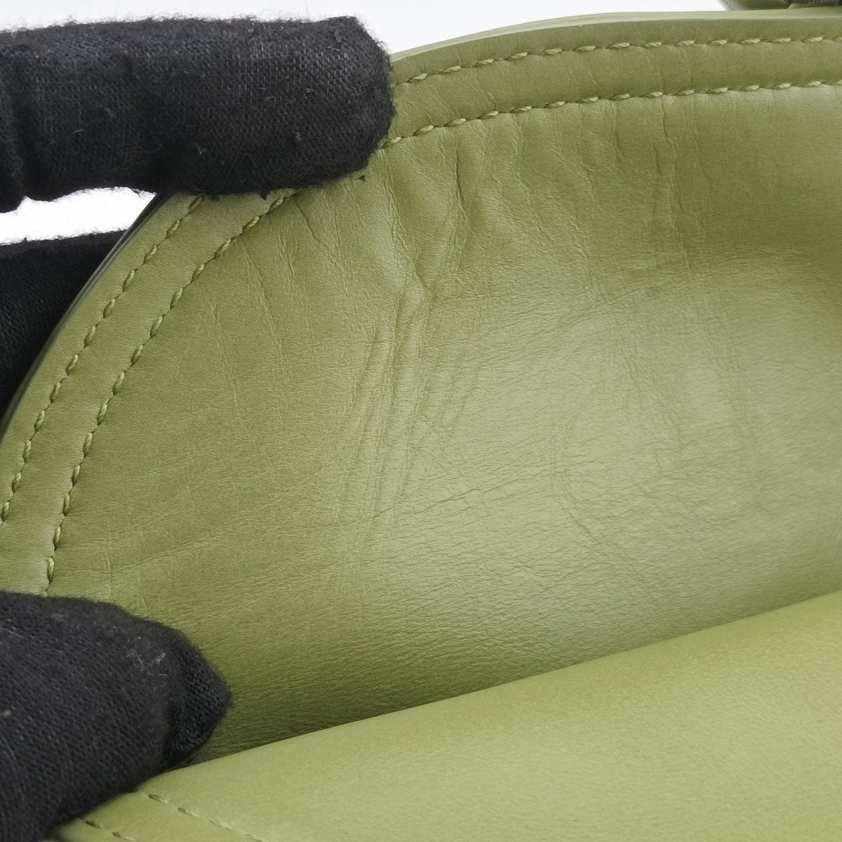 Pre-owned Bottega Veneta Baby Liberta Green Leather 826147V4SJ12498 shoulderbag | stylenewstar