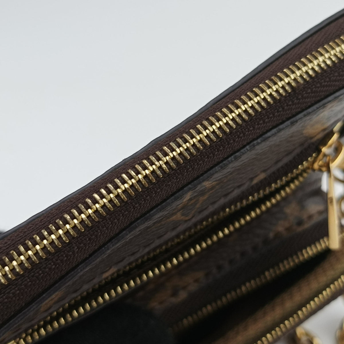 Vintage Louis Vuitton Utility Brown Monogram canvas M80746 shoulderbag | stylenewstar