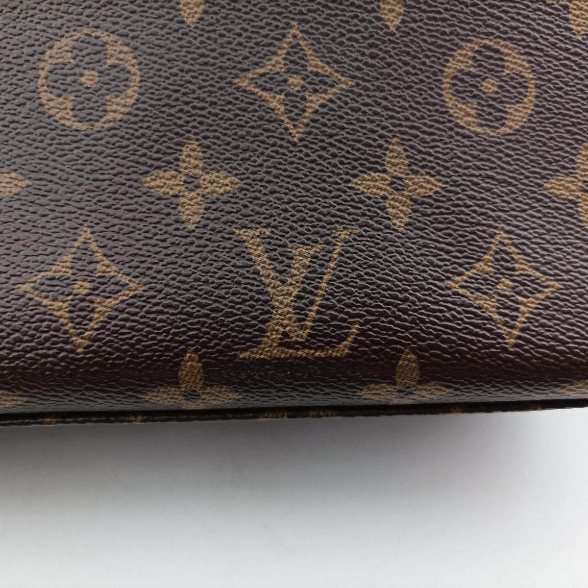 Pre-owned Louis Vuitton SAINT MICHEL Brown×Noir Monogram Canvas×epi M44030 shoulderbag | stylenewstar