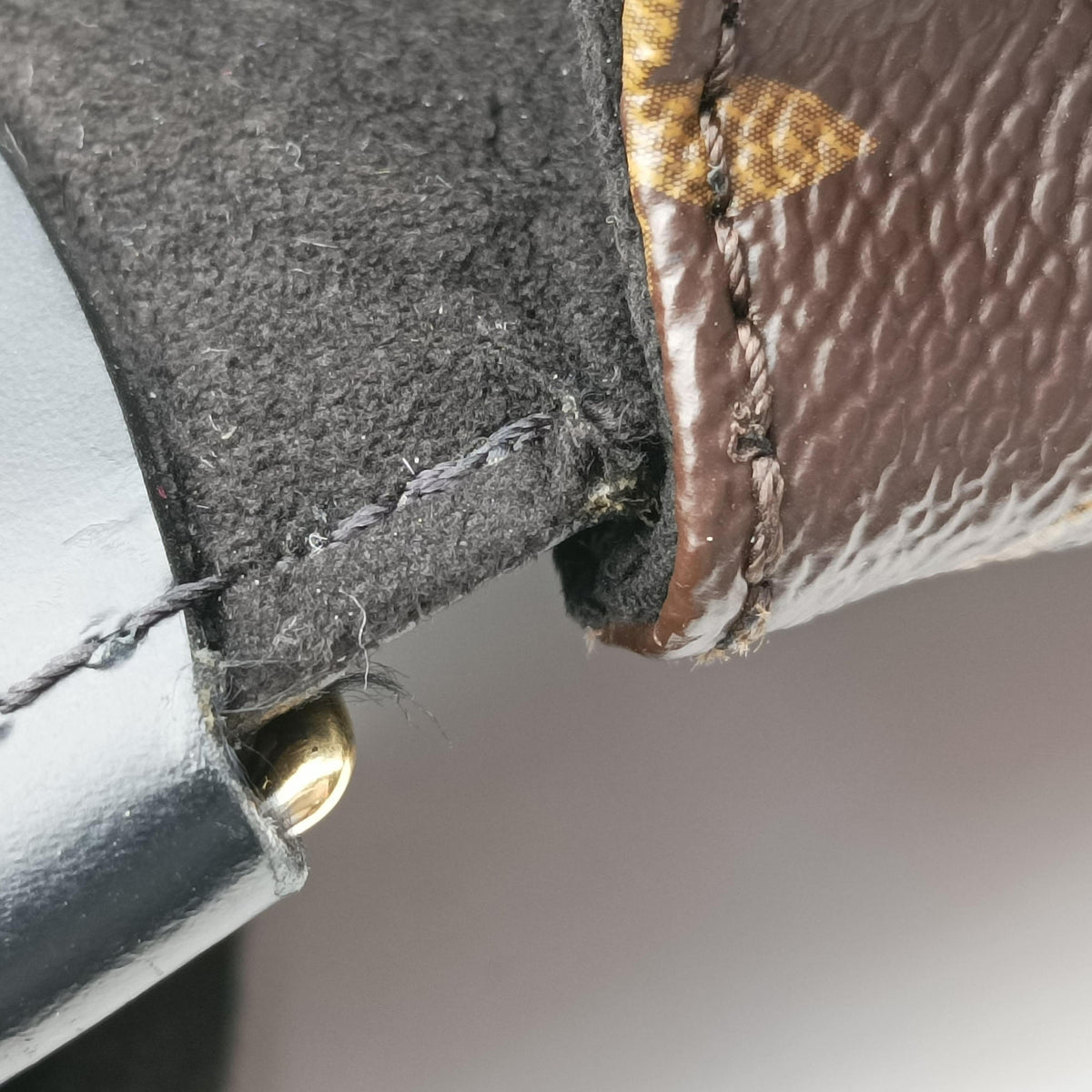 Pre-owned Louis Vuitton SAINT MICHEL Brown×Noir Monogram Canvas×epi M44030 shoulderbag | stylenewstar