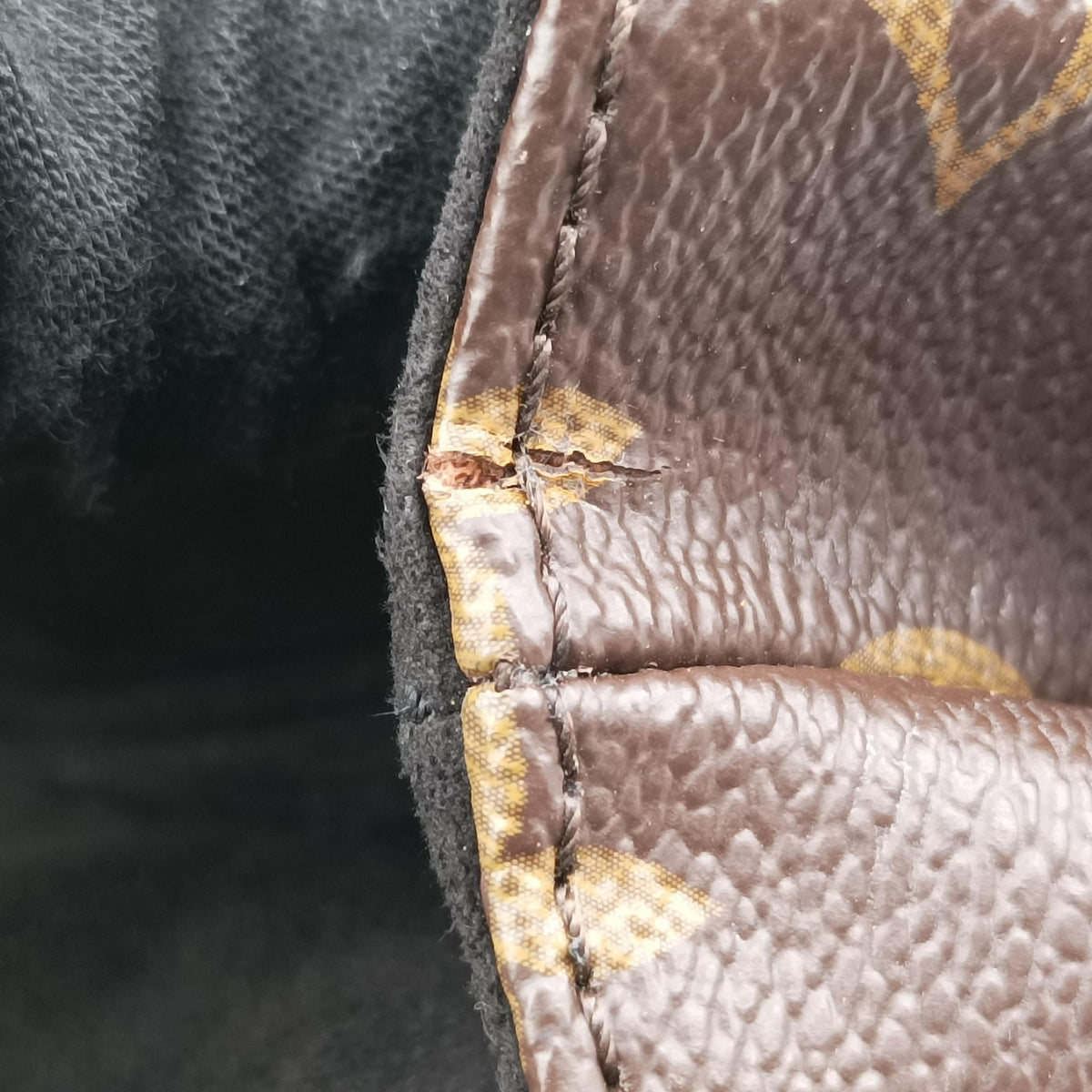 Pre-owned Louis Vuitton SAINT MICHEL Brown×Noir Monogram Canvas×epi M44030 shoulderbag | stylenewstar