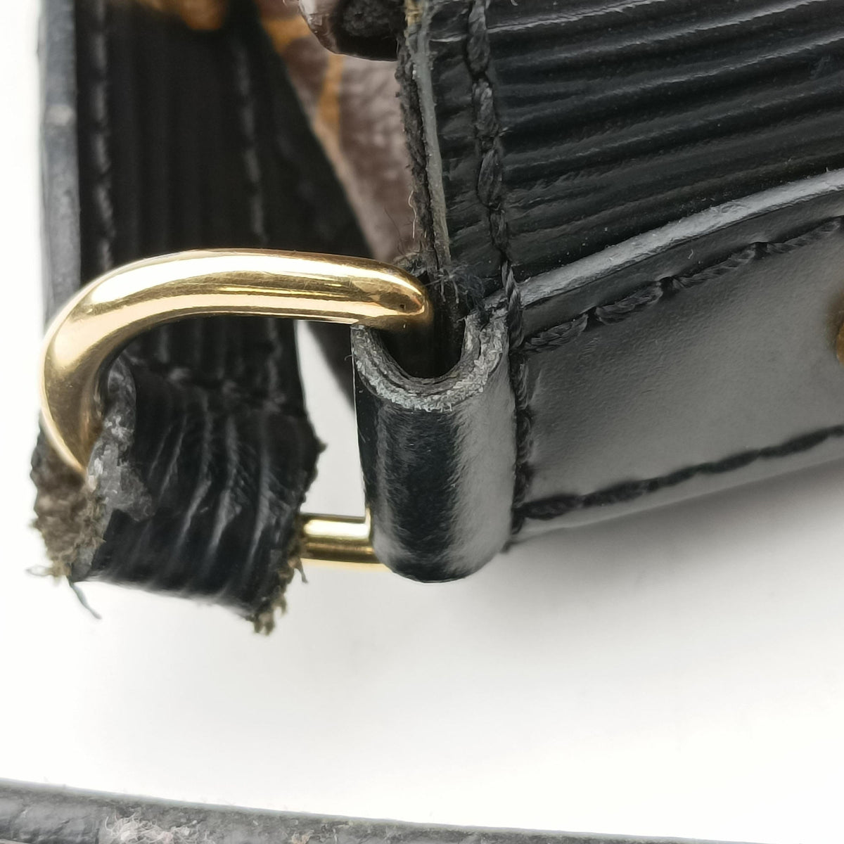 Pre-owned Louis Vuitton SAINT MICHEL Brown×Noir Monogram Canvas×epi M44030 shoulderbag | stylenewstar