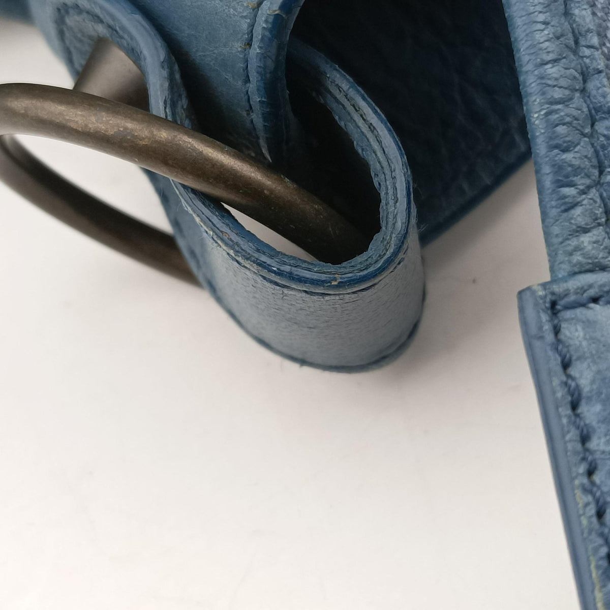 Pre-owned Balenciaga Giant City Blue lambskin  shoulderbag | stylenewstar