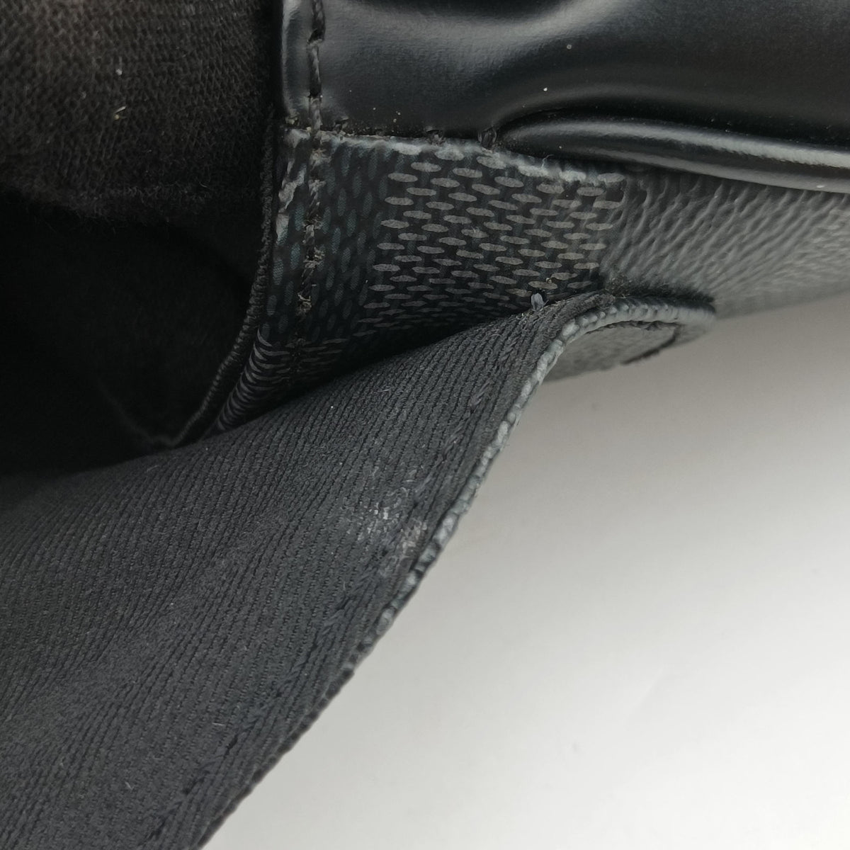 Pre-owned Louis Vuitton DANIEL MM Noir Damier GRAPHITE N58029 shoulderbag | stylenewstar
