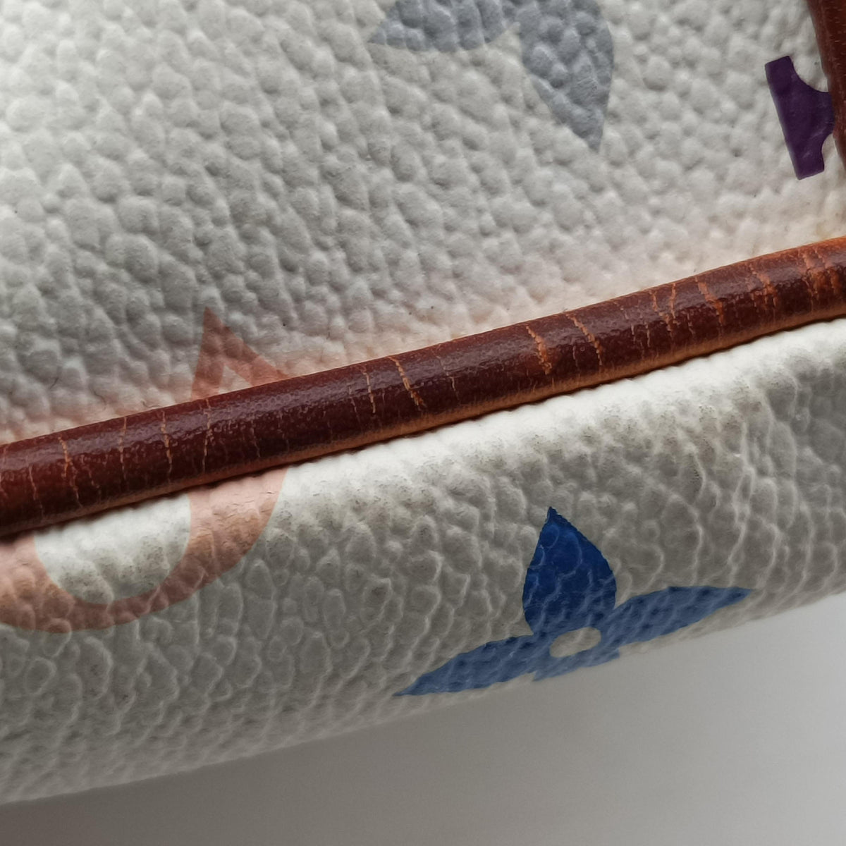 Secondhand Louis Vuitton BEVERLY MM White Monogram Multicolor M40203 shoulderbag | stylenewstar
