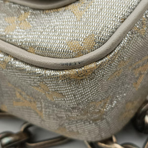 Pre-owned Louis Vuitton Shine McKenna Silver Monogram Shine M92362 shoulderbag | stylenewstar