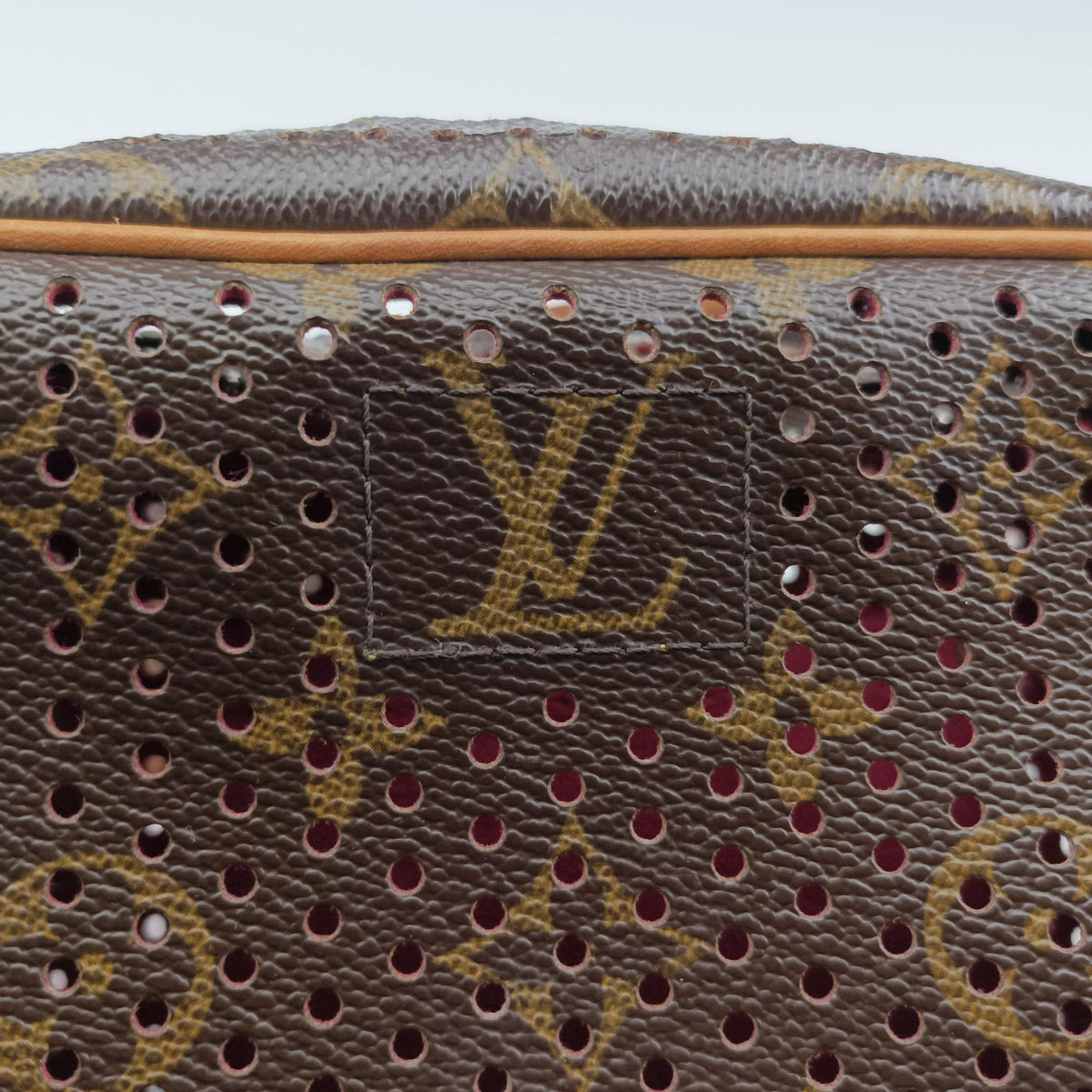Pre-owned Louis Vuitton Mini Trocadero Brown x Fuchsia Monogram Perfo M95175 shoulderbag | stylenewstar