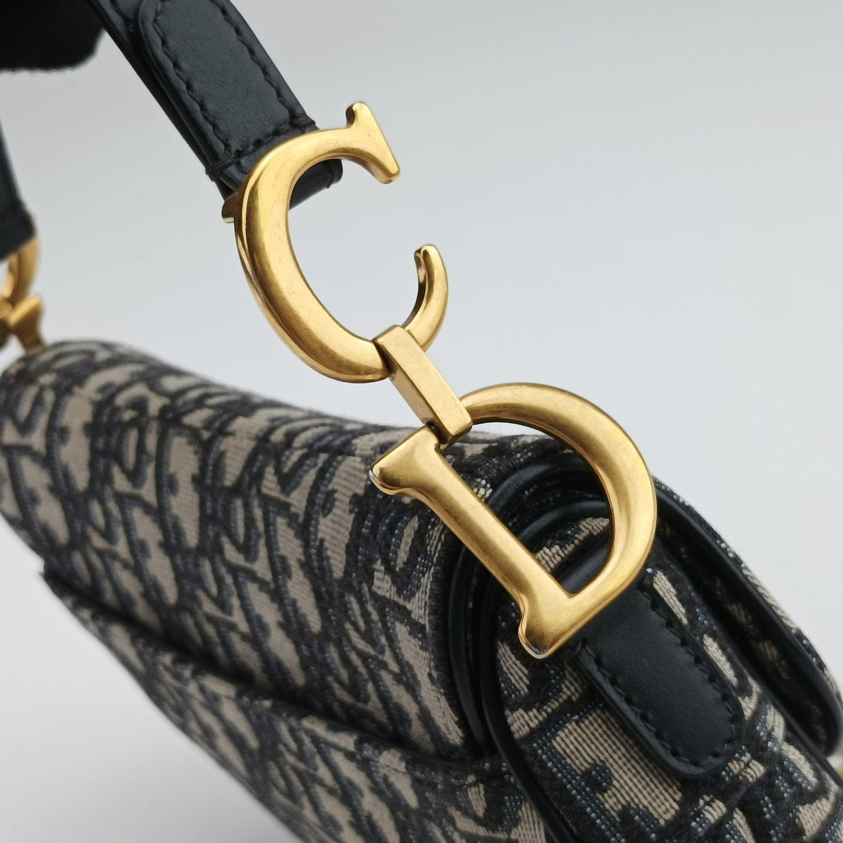 Pre-owned Christian Dior Saddle Navy Jacquard × Leather  handbag | stylenewstar