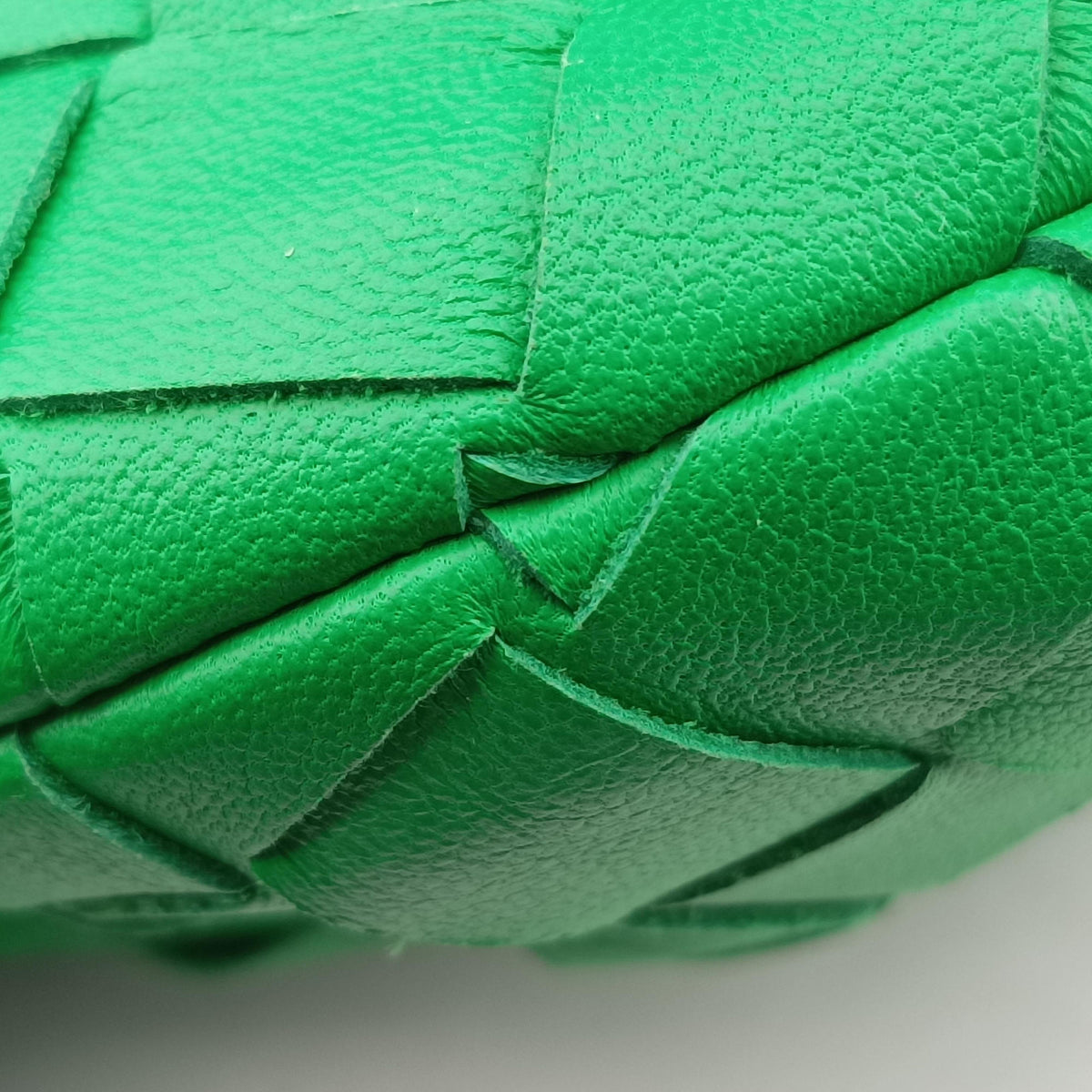 Pre-owned Bottega Veneta The Jodie Green lambskin  handbag | stylenewstar