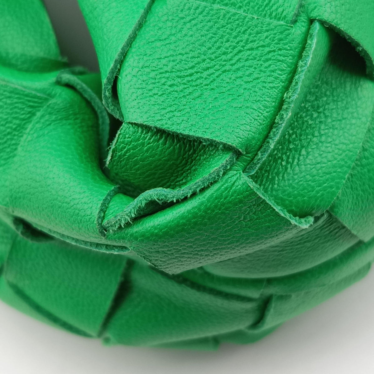 Pre-owned Bottega Veneta The Jodie Green lambskin  handbag | stylenewstar