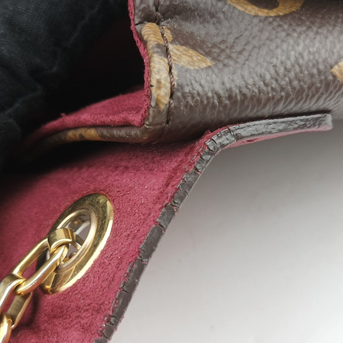Secondhand Louis Vuitton Pallas Chain Brown x Aurore Monogram canvas M41200 shoulderbag | stylenewstar