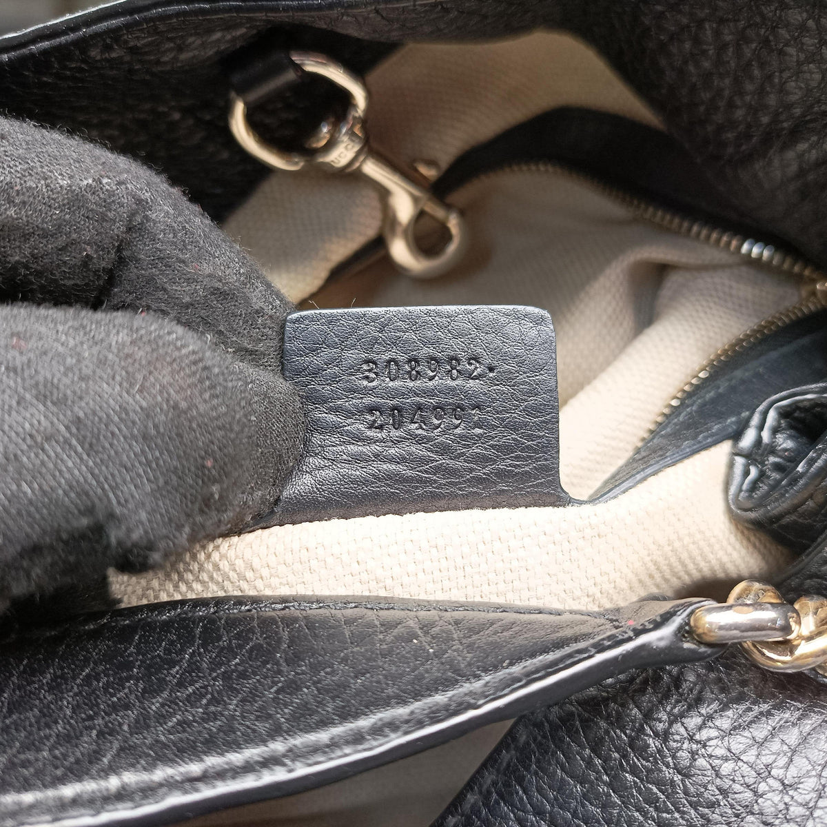 Pre-owned Gucci Soho Black Leather 308982 shoulderbag | stylenewstar
