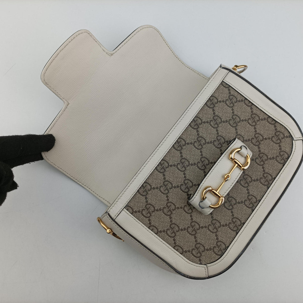 Pre-owned Gucci Horsebit 1955 Beige x White PVC coated canvas×Leather 658574 shoulderbag | stylenewstar