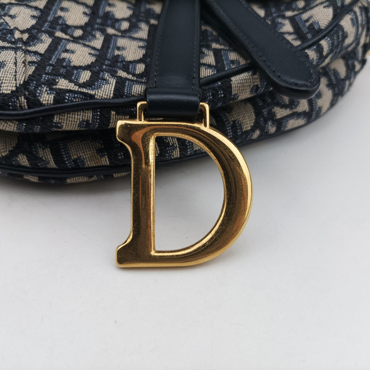 Secondhand Christian Dior Saddle Navy Jacquard × Leather  handbag | stylenewstar