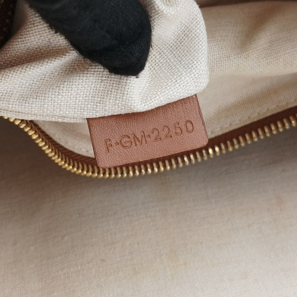 Vintage Celine Triomphe Horizontal Caba Beige x Brown Textile x Leather  shoulderbag | stylenewstar