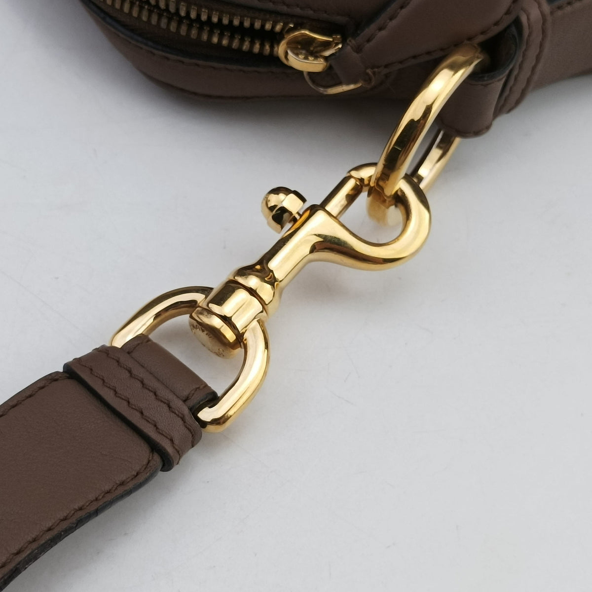 Pre-owned Loewe Messenger Brown Leather  shoulderbag | stylenewstar