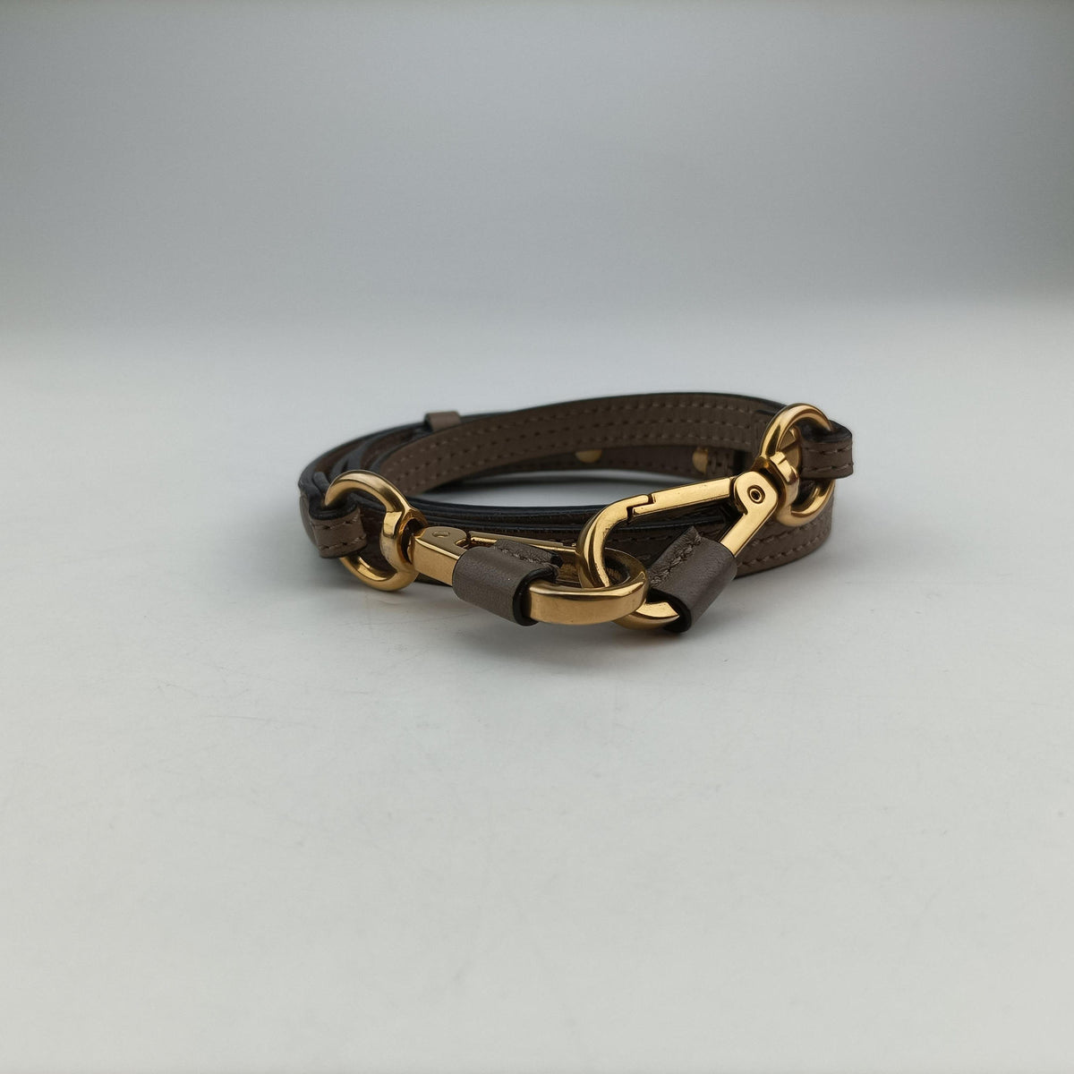 Secondhand Chloe Bracelet Nile Greige Leather  shoulderbag | stylenewstar