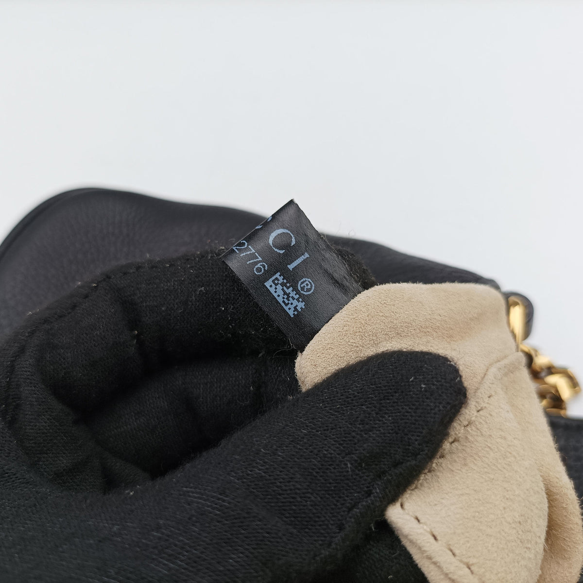 Pre-owned Gucci 1973 Double G Black Leather 251821 shoulderbag | stylenewstar