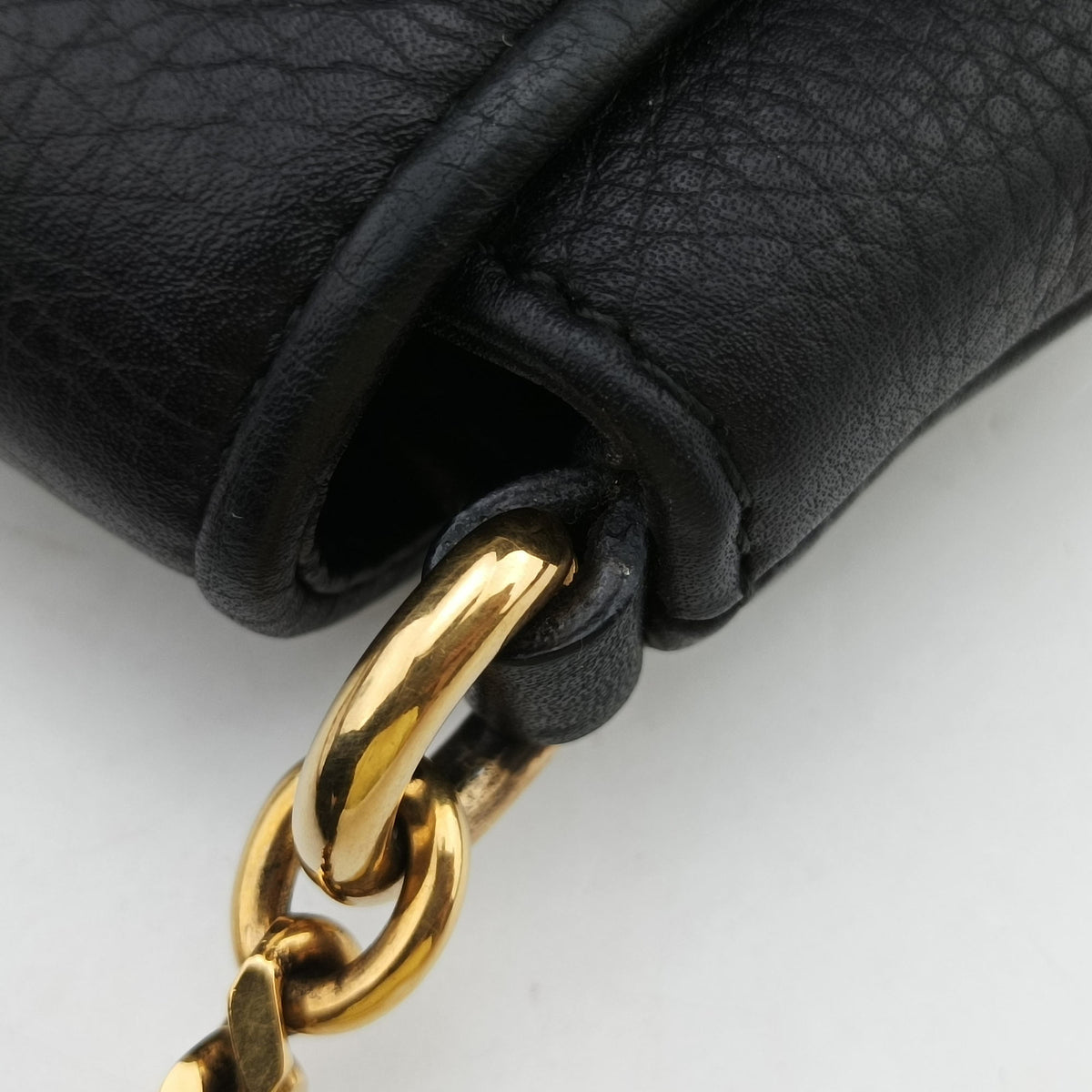 Pre-owned Gucci 1973 Double G Black Leather 251821 shoulderbag | stylenewstar