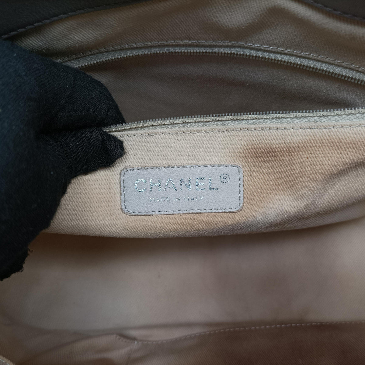 Vintage Chanel Timeless CC Shopping Yellow Patent A67294 shoulderbag | stylenewstar