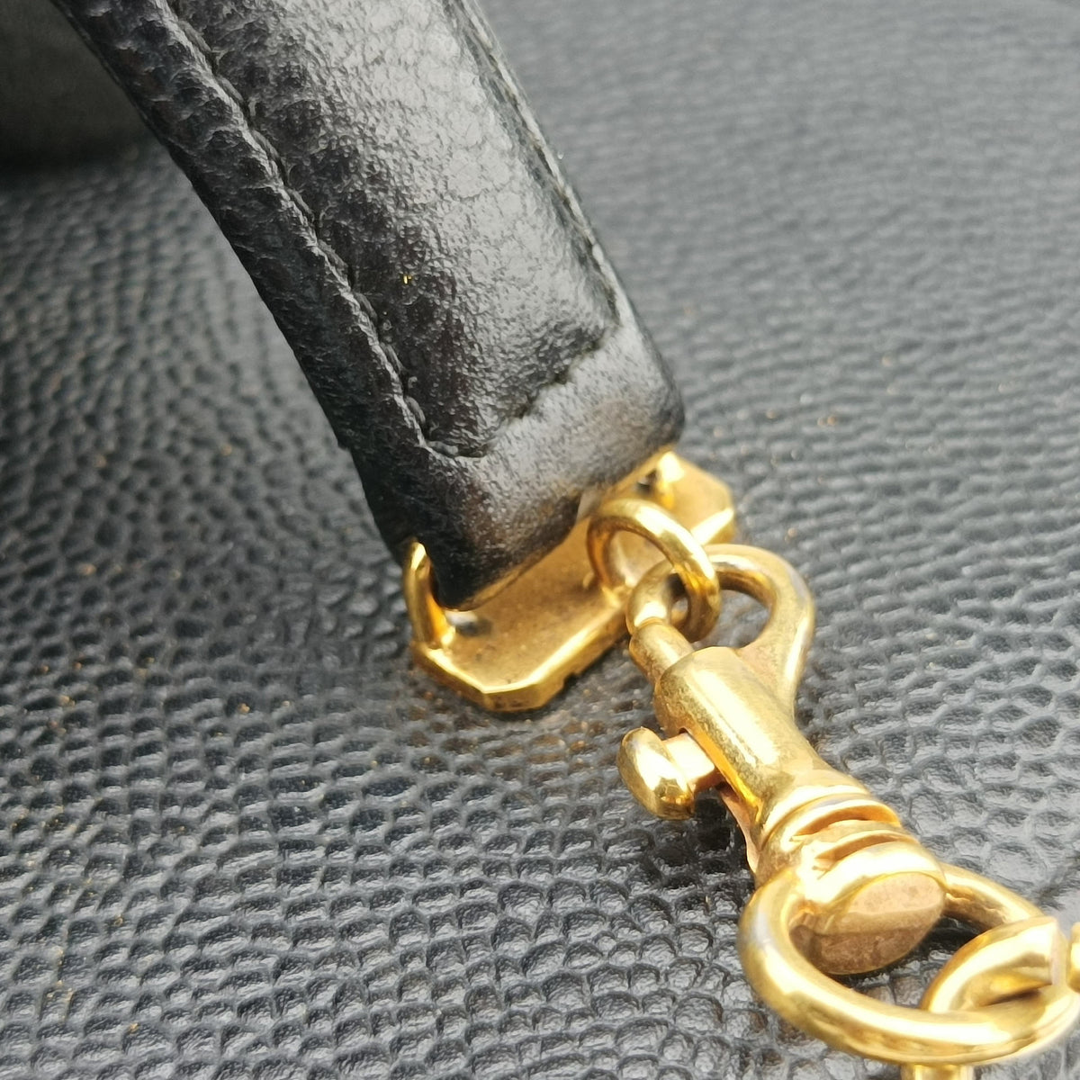 Pre-owned Chanel Cocomark Vanity Black Caviar skin A01999 shoulderbag | stylenewstar