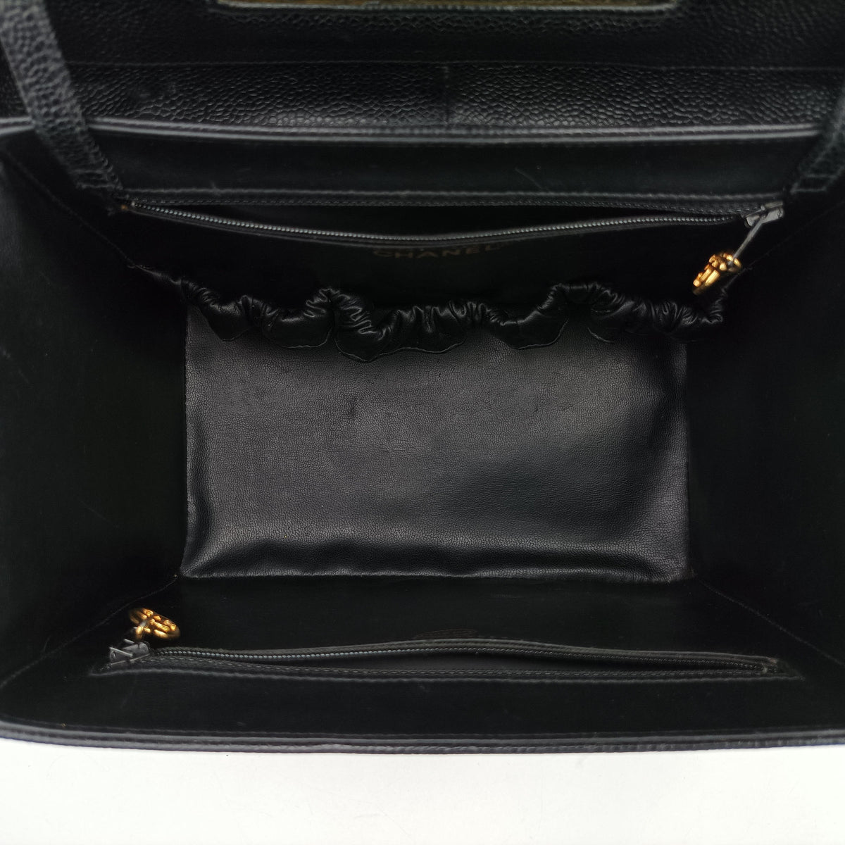 Pre-owned Chanel Cocomark Vanity Black Caviar skin A01999 shoulderbag | stylenewstar