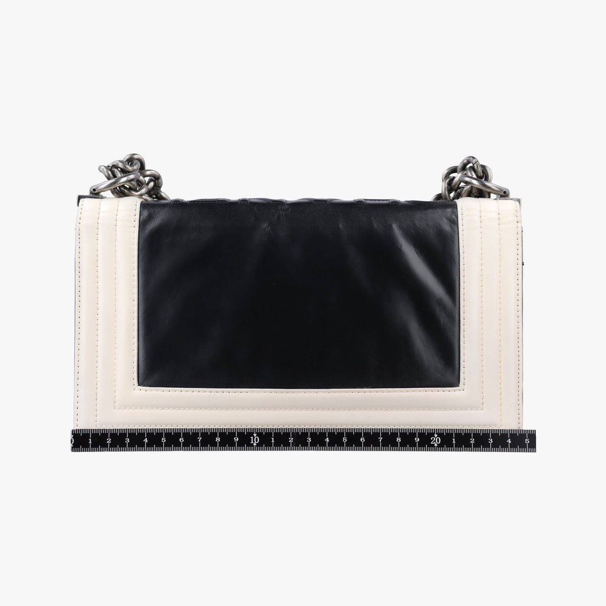 Pre-owned Chanel BOY CHANEL Black×white Leather A66712 shoulderbag | stylenewstar