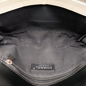 Pre-owned Chanel BOY CHANEL Black×white Leather A66712 shoulderbag | stylenewstar